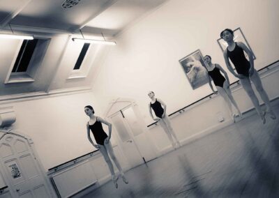 Morningside Dance Academy, Dance School Edinburgh, Ballet Dance Classes, Modern Dance Classes, Tap Dance Classes, Jazz Dance Classes, Scholars Dance Classes,, Commercial Dance Classes, Flexibility, Agility & Stretch Classes, Contemporary Lyrical Dance Classes, Scotland, UK